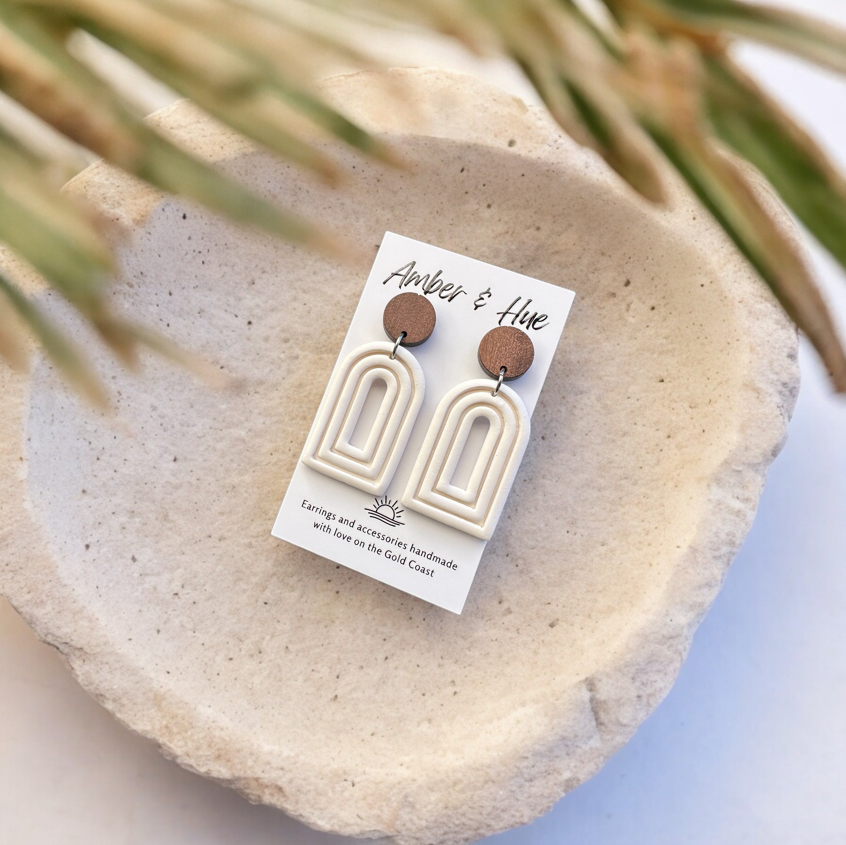 Arch Dangle Earrings With Wooden Stud Post White